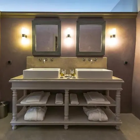 Hotel La Bastide Du Clos Des Roses - Les Collectionneurs