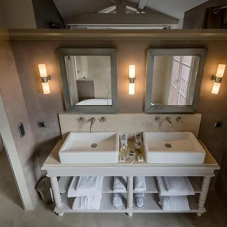 Hotel La Bastide Du Clos Des Roses - Les Collectionneurs